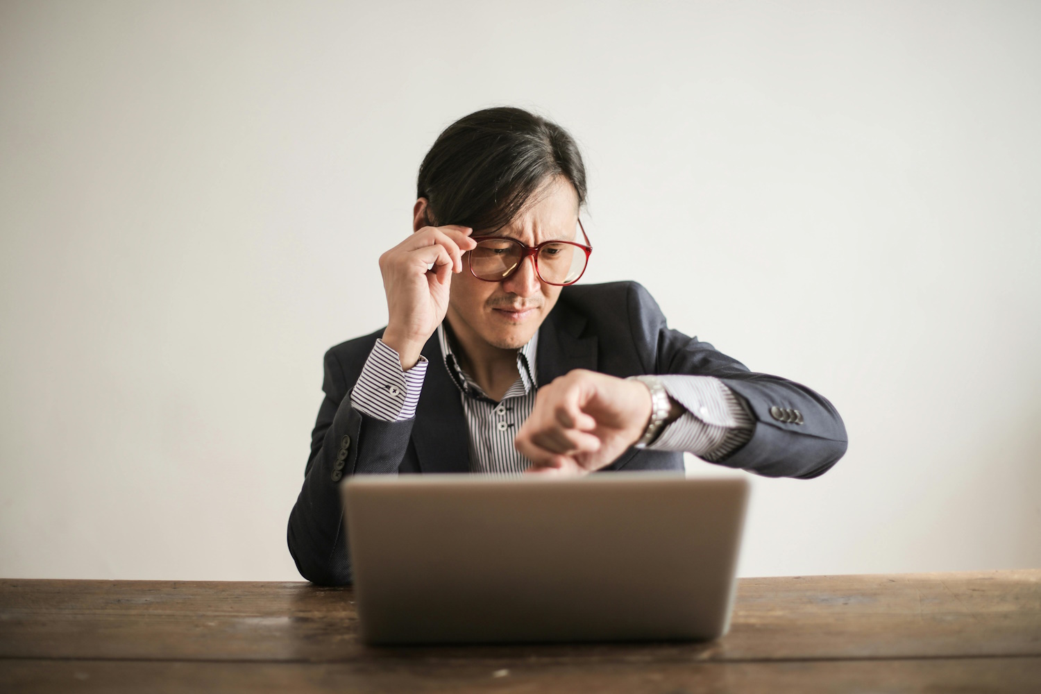 person working on an annualized hours contract